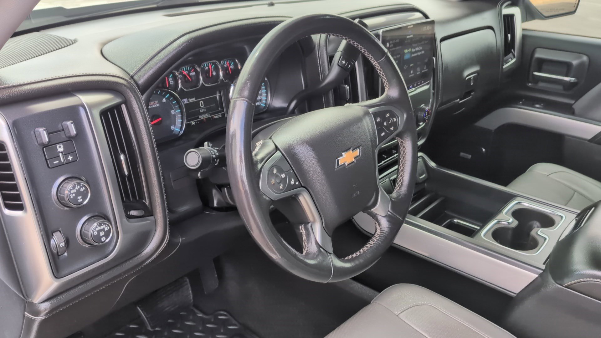 Used 2016 Chevrolet Silverado 1500 LTZ Z71 w/ LTZ Plus Package AWD/4WD image 13