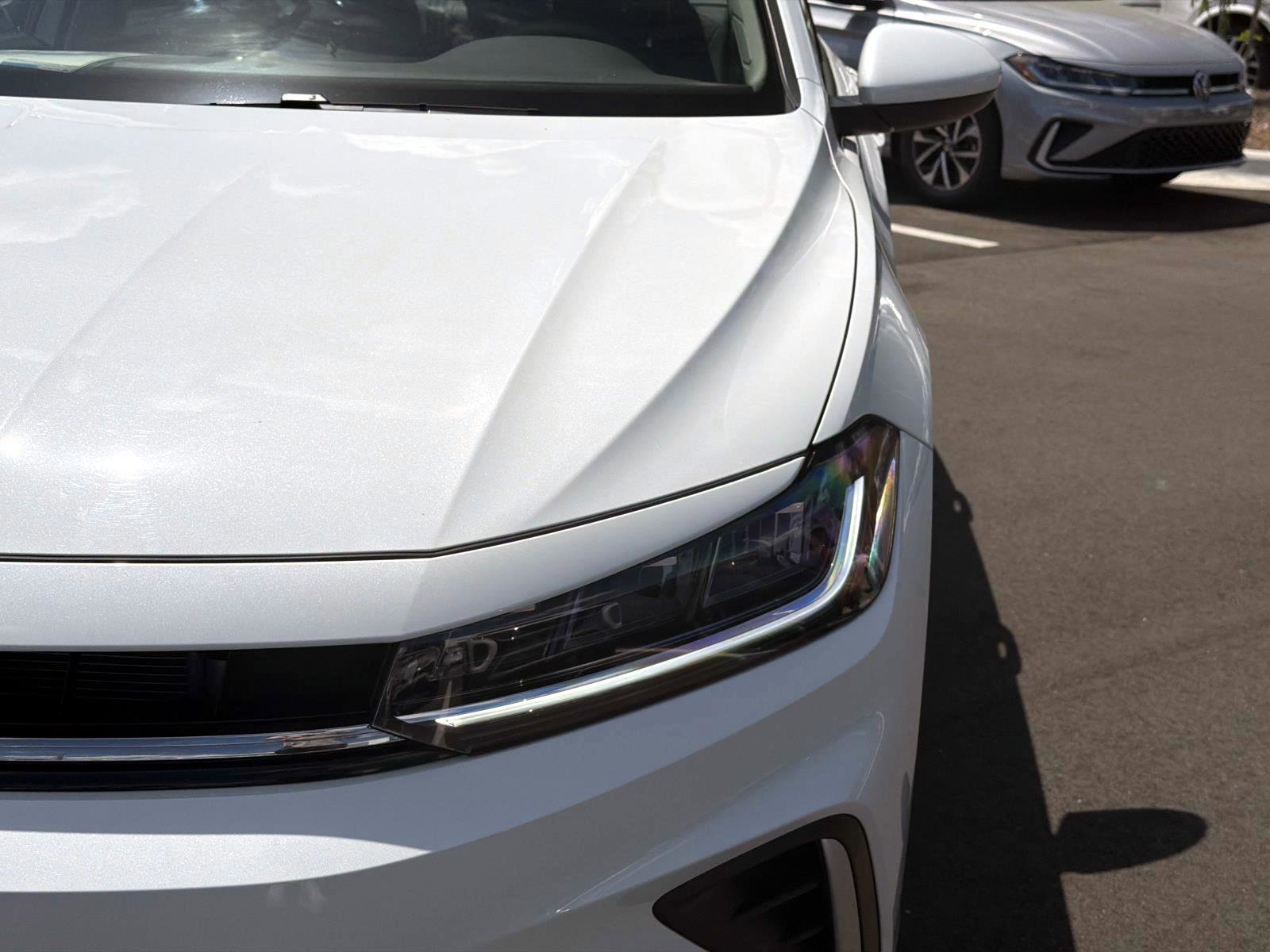 Used 2025 Volkswagen Jetta SE image 9