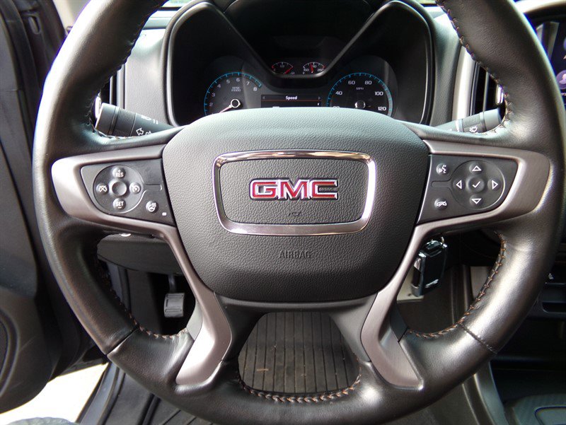 Used 2022 GMC Canyon AT4 image 25