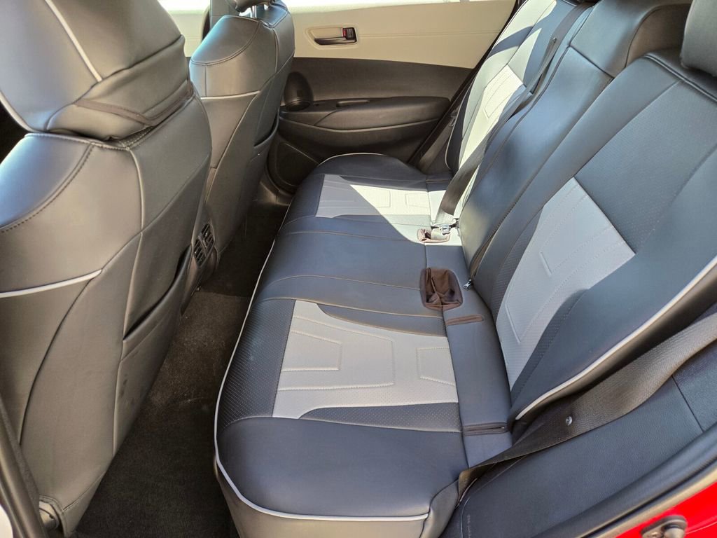 Used 2022 Toyota Corolla Cross LE image 13