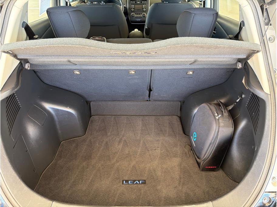 Used 2015 Nissan Leaf S w/ Charge Package image 12