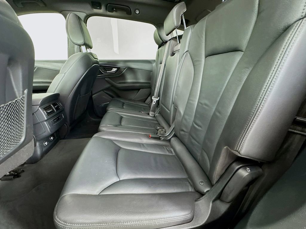 Used 2018 Audi Q7 3.0T Premium Plus image 31