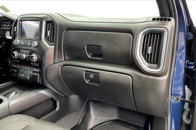 Used 2022 GMC Sierra 2500 AT4 w/ AT4 Preferred Package image 15