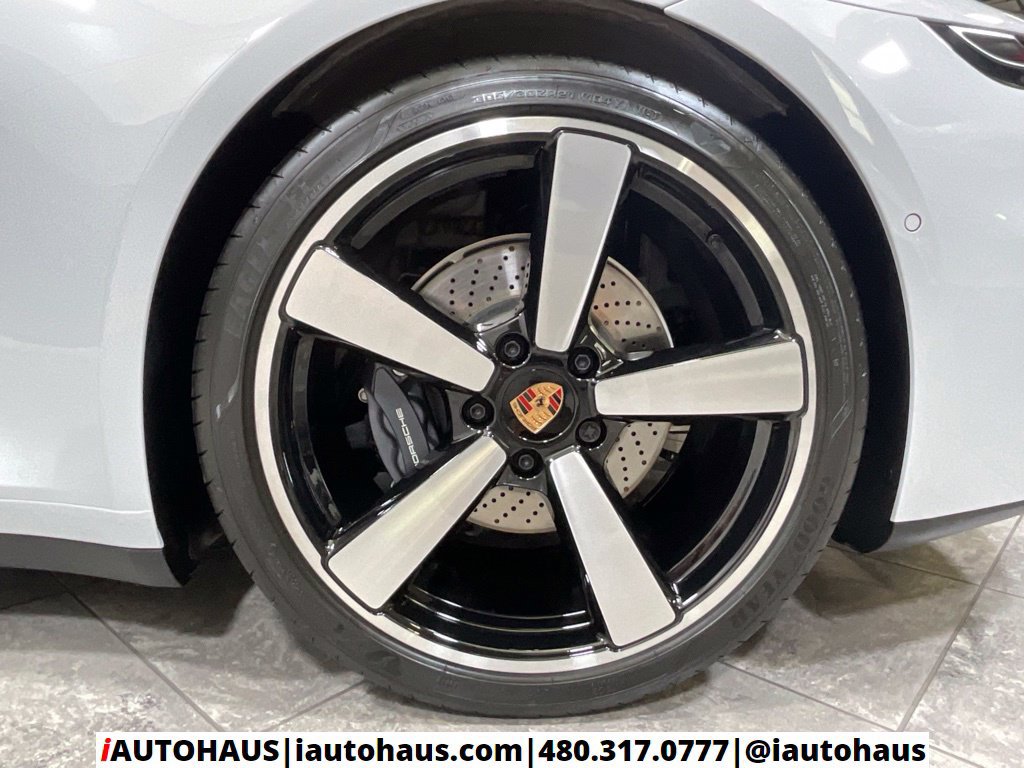 Used 2026 Porsche 911 Carrera w/ Premium Package RWD image 64