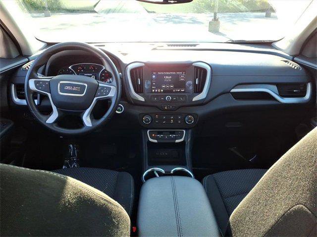 Used 2024 GMC Terrain SLE image 8