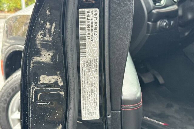 Used 2024 Dodge Durango GT image 27