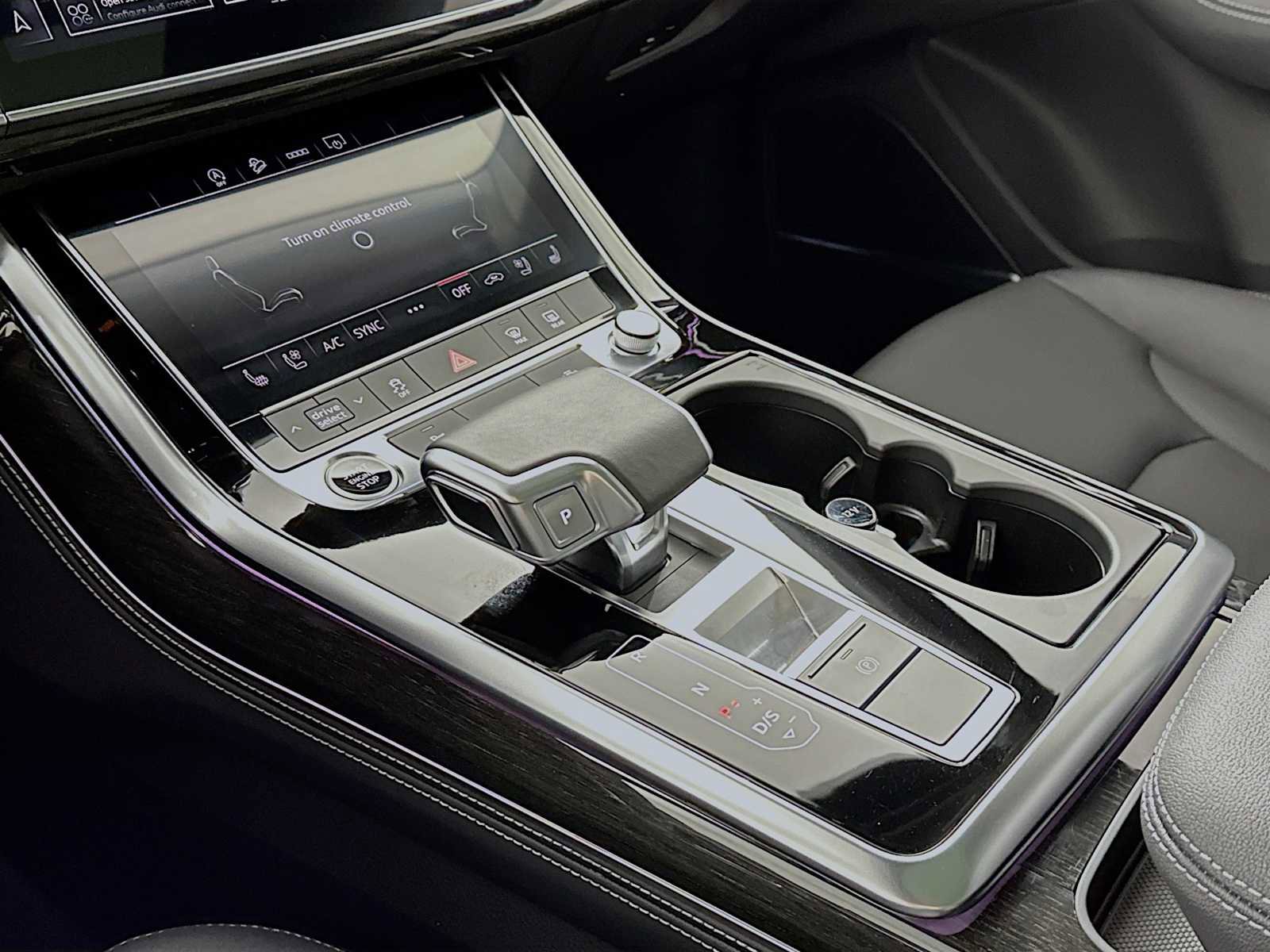 Used 2025 Audi Q7 Premium Plus w/ Premium Plus Package image 16