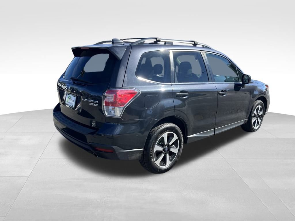 Used 2017 Subaru Forester 2.5i Limited image 8