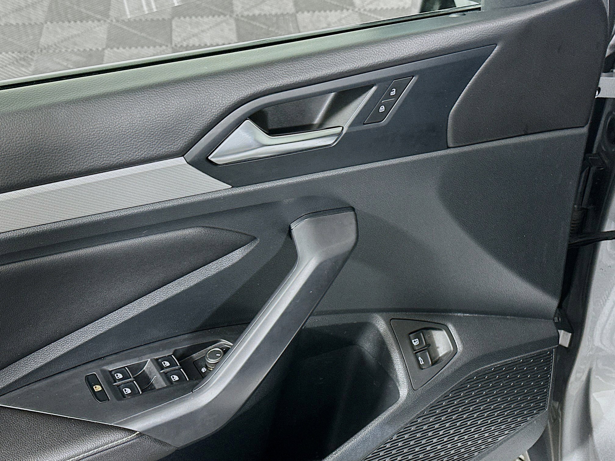 Used 2024 Volkswagen Jetta S image 15