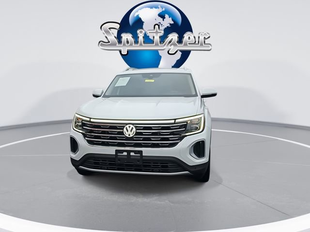 Used 2024 Volkswagen Atlas SEL image 3