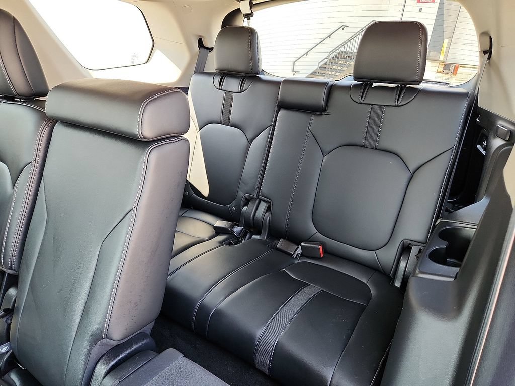 Used 2025 Honda Pilot EX-L image 7