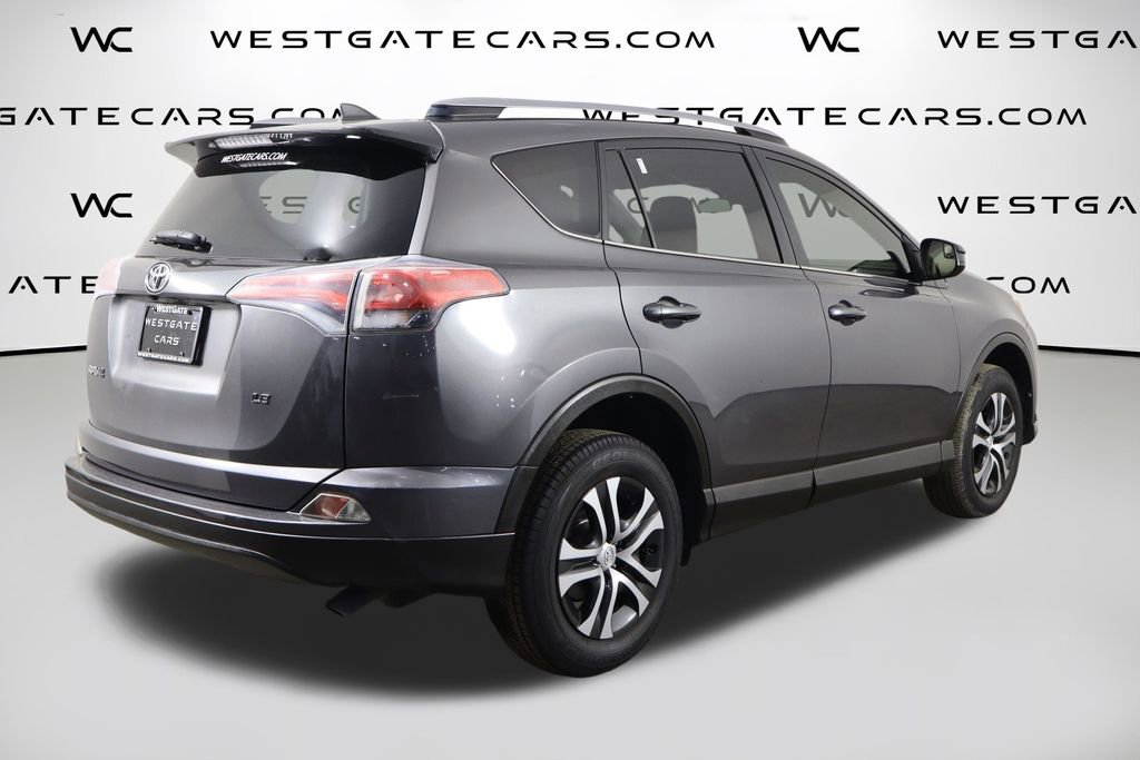 Used 2017 Toyota RAV4 LE image 39