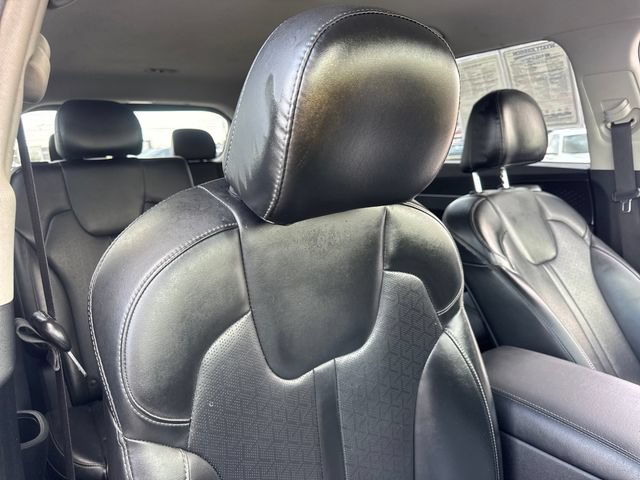 Used 2021 Kia Sorento S FWD image 35