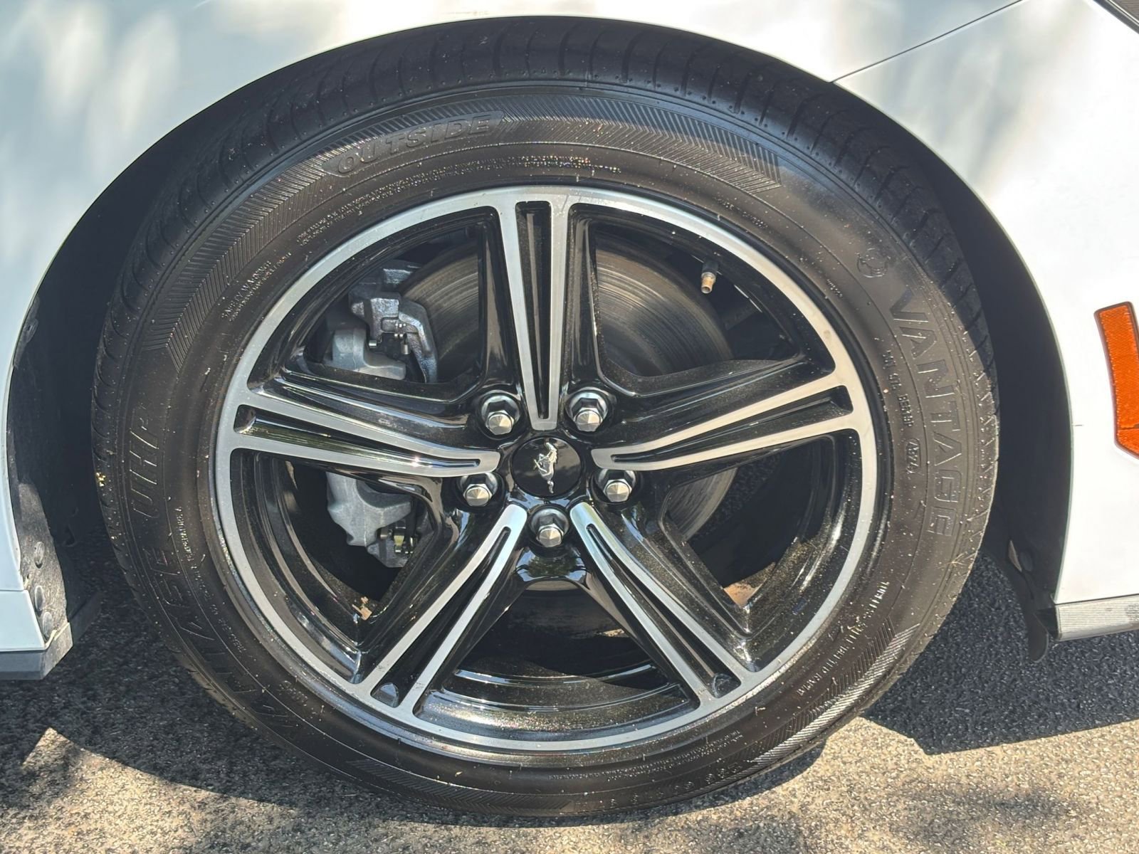 Used 2024 Ford Mustang Premium image 31