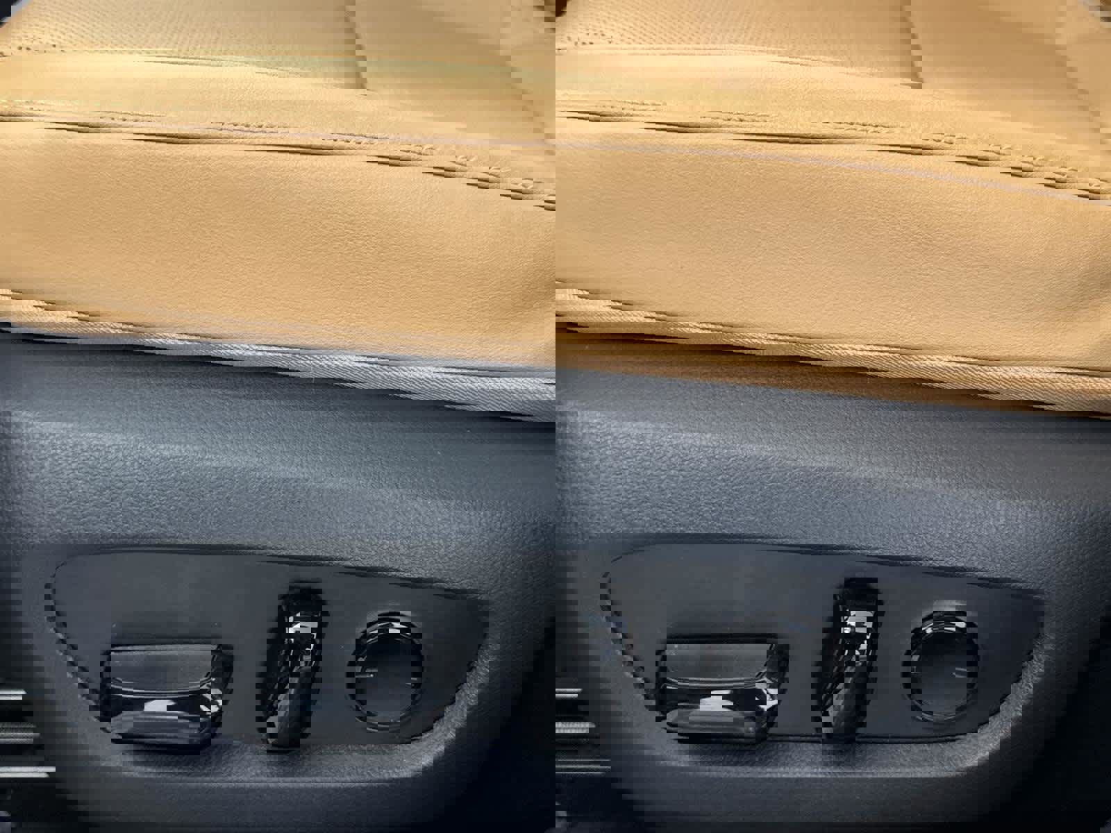 Used 2025 Lexus NX 350 AWD w/ Accessory Package (2T) image 12