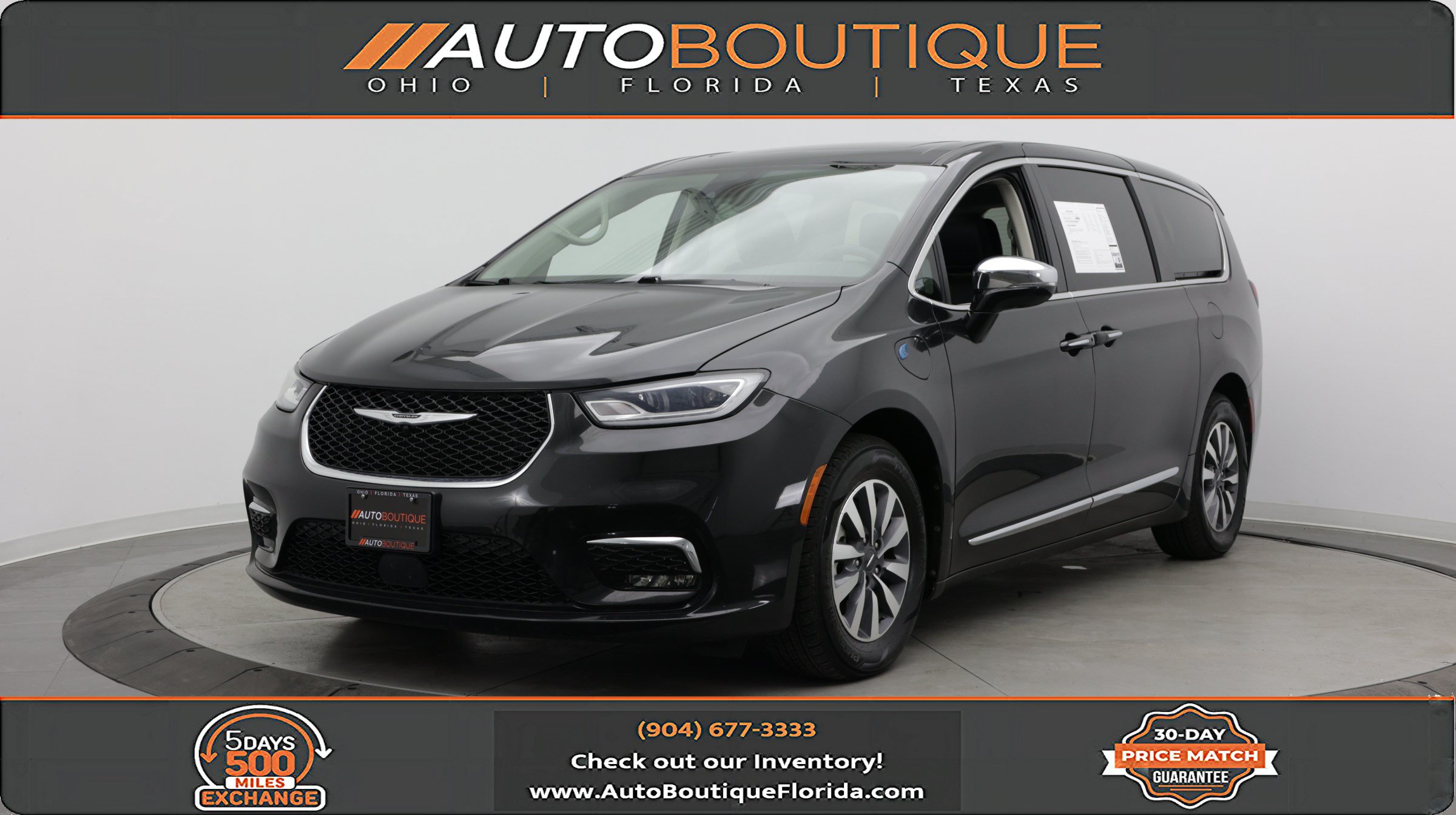Used 2023 Chrysler Pacifica Limited FWD image 1