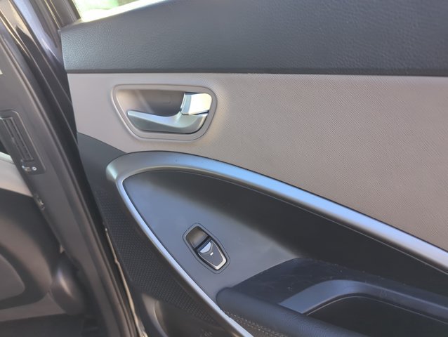 Used 2018 Hyundai Santa Fe Sport FWD image 25
