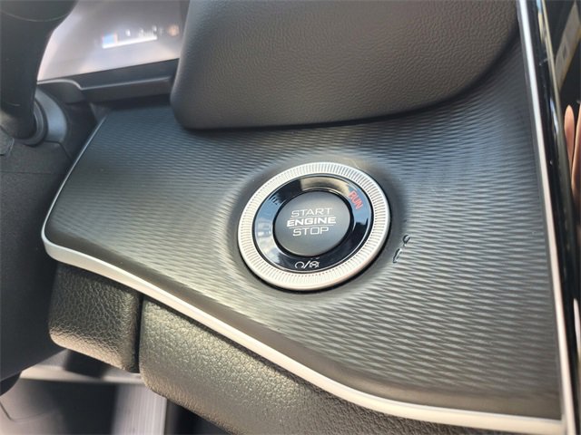 New 2025 Jeep Grand Cherokee Altitude image 28