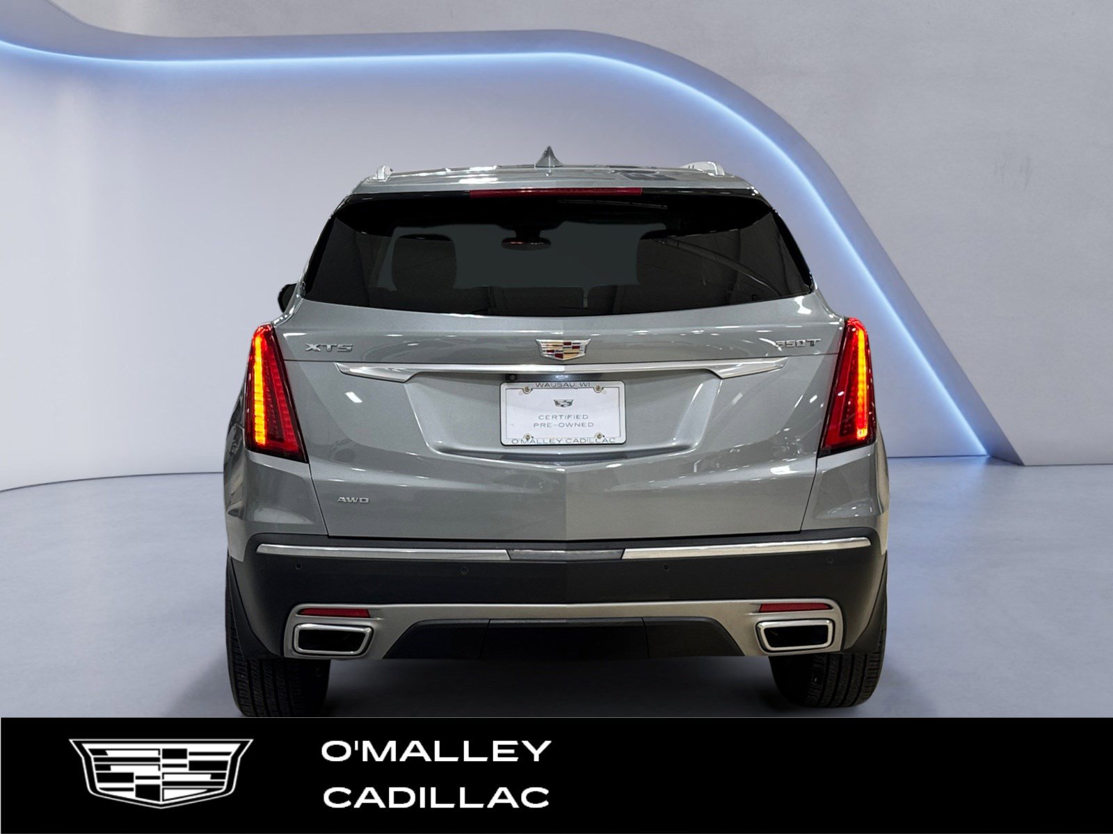 Certified 2023 Cadillac XT5 Premium Luxury w/ LPO, Floor Liner Package image 4