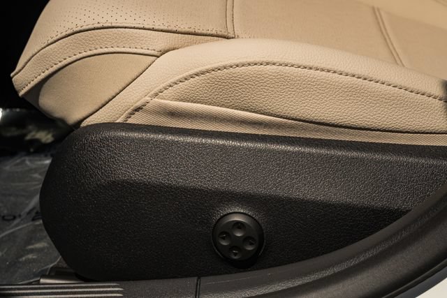New 2026 Mercedes-Benz C 300 4MATIC Sedan image 34