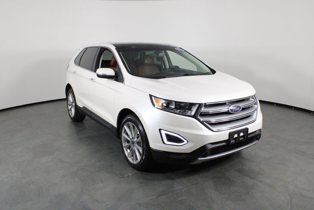 Used 2017 Ford Edge Titanium w/ Equipment Group 301A AWD/4WD image 4