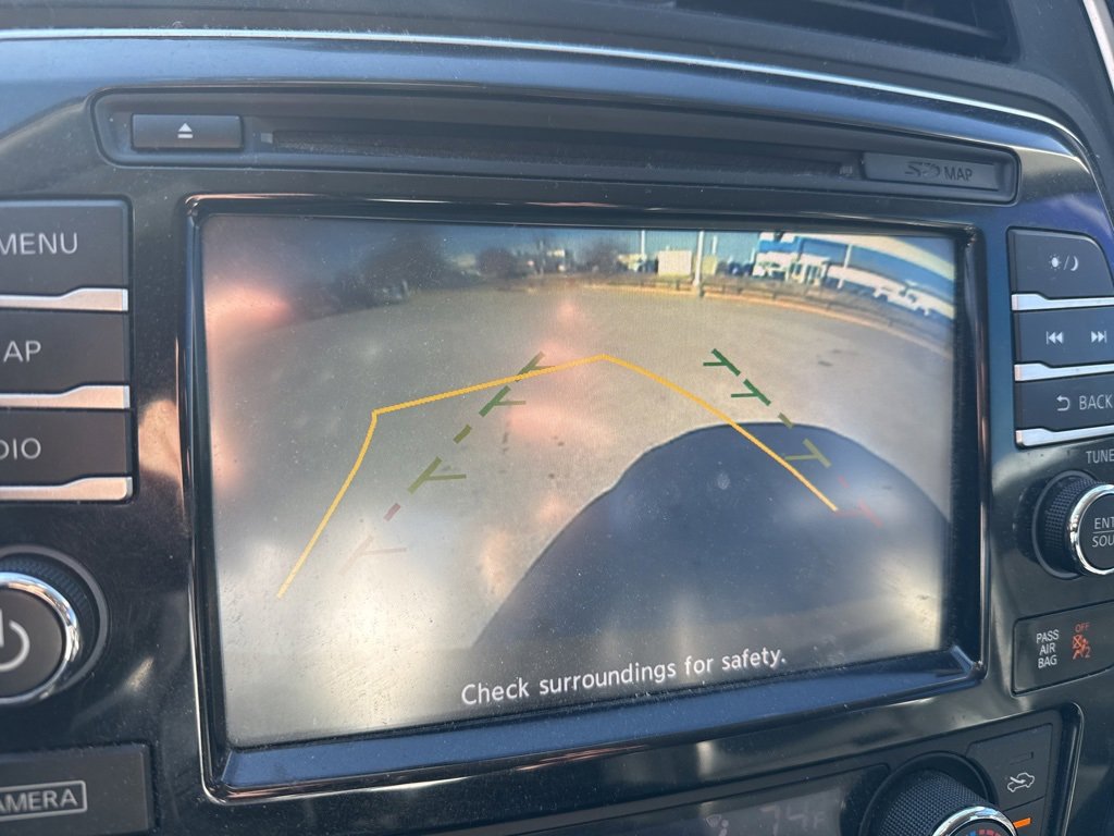 Used 2016 Nissan Maxima SR image 3