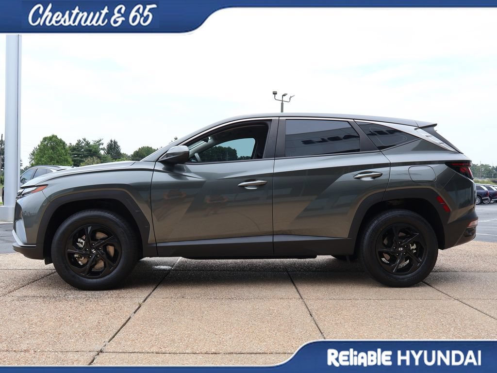 Used 2023 Hyundai Tucson SE AWD/4WD image 3