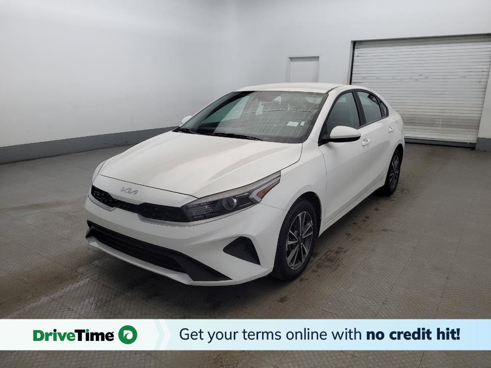 Used 2024 Kia Forte LXS image 1