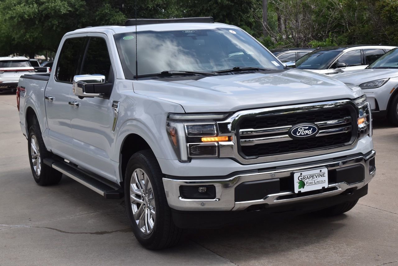 Used 2025 Ford F150 Lariat w/ Equipment Group 502A High AWD/4WD image 4