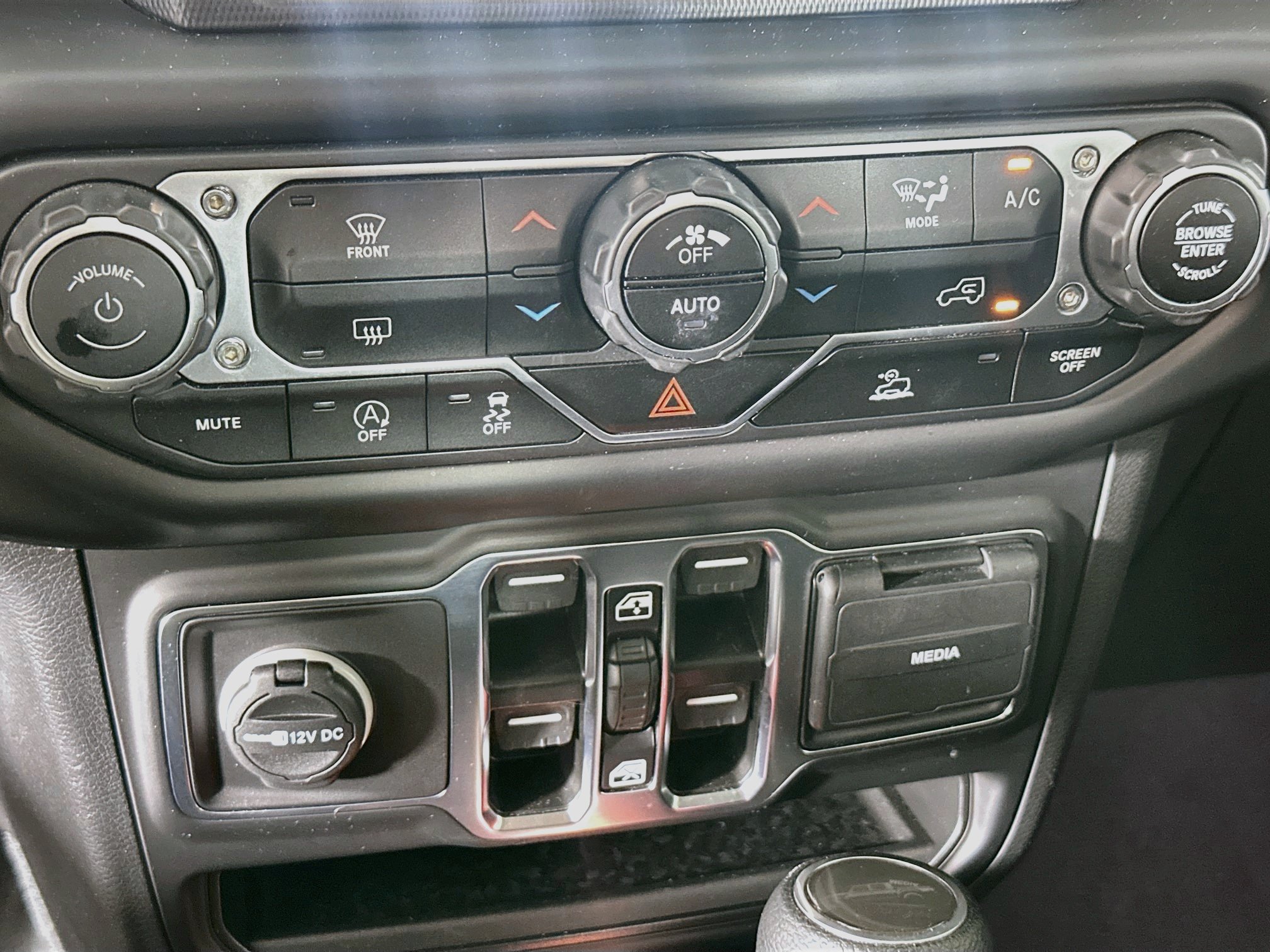Used 2023 Jeep Gladiator Sport AWD/4WD image 24