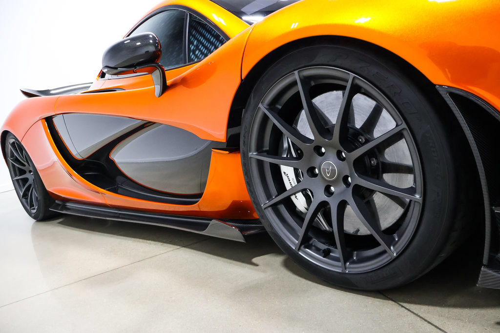 Used 2014 McLaren P1 RWD image 26