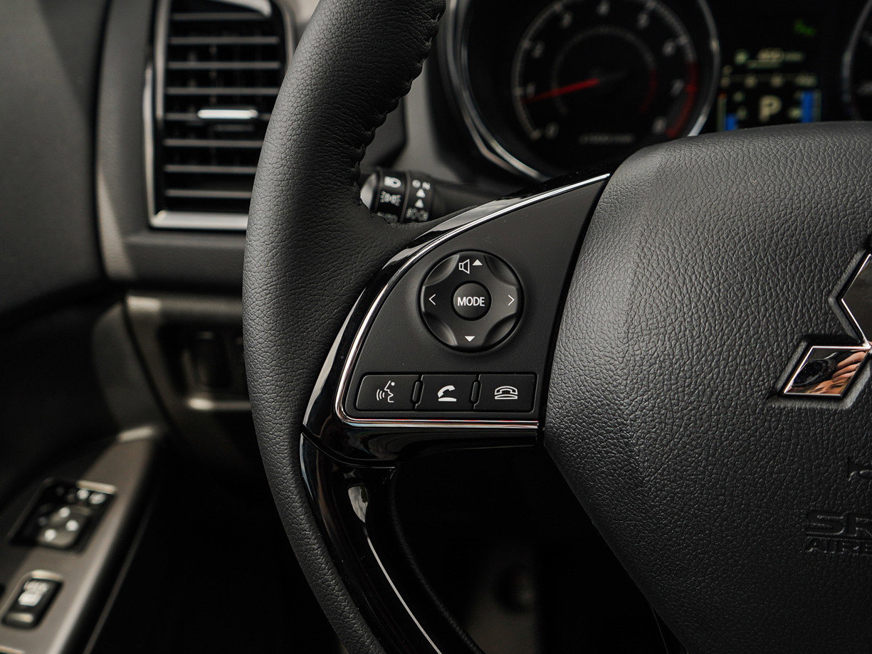 New 2025 Mitsubishi Outlander Sport SE image 19