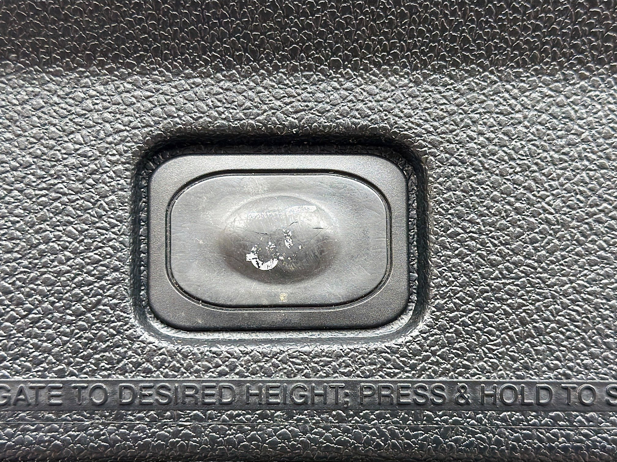 Used 2017 Ford Explorer XLT w/ Equipment Group 202A image 13