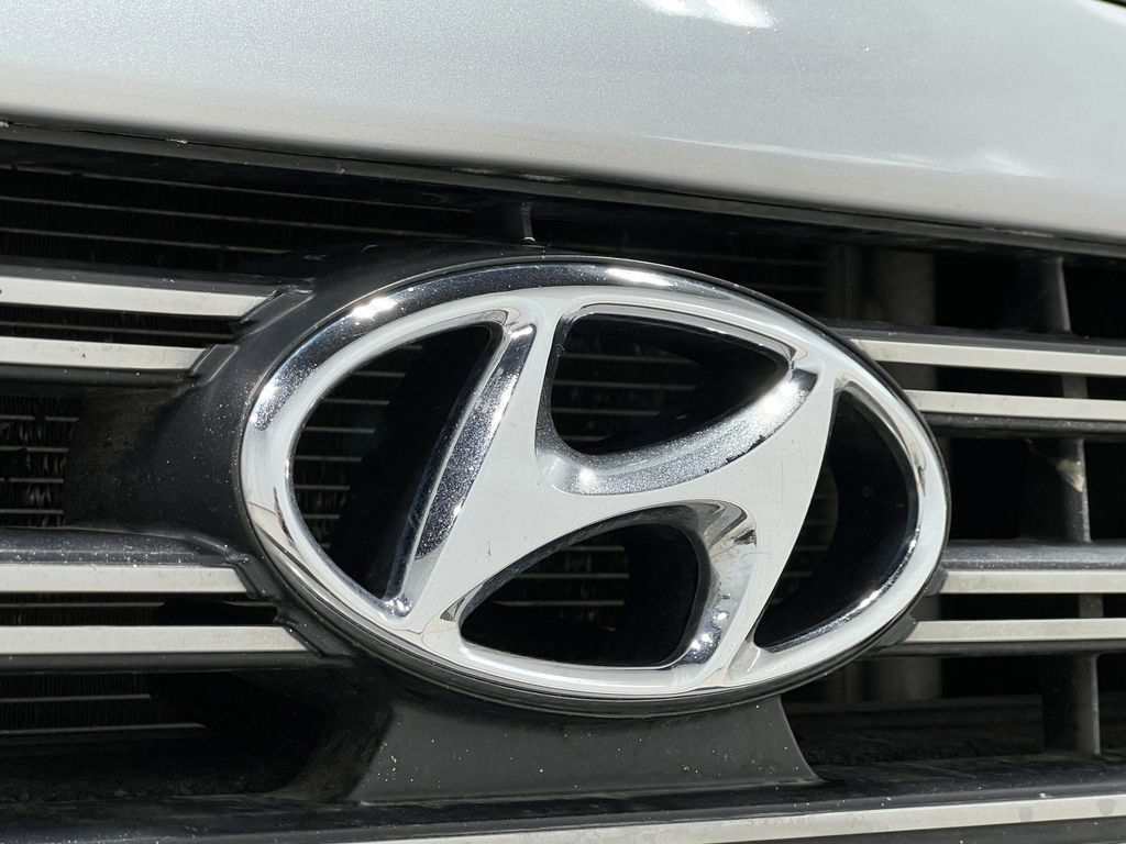 Used 2018 Hyundai Elantra Sport w/ Sport Premium Package 03 FWD image 40