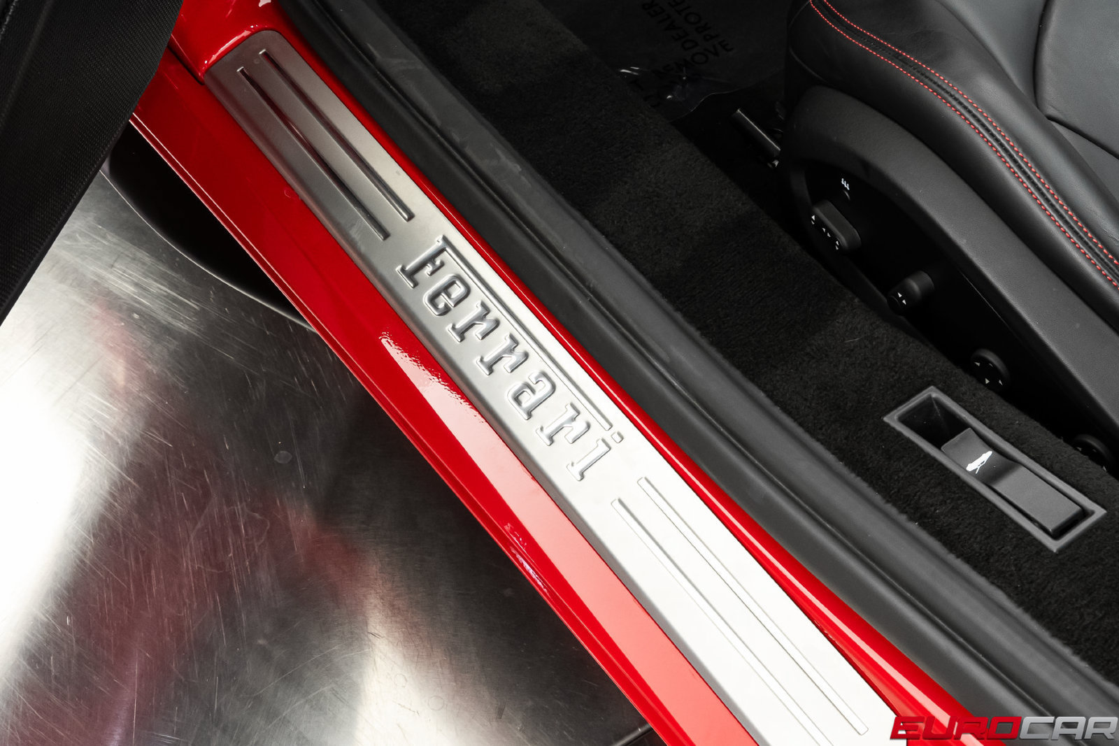 Used 2021 Ferrari F8 Tributo RWD image 49