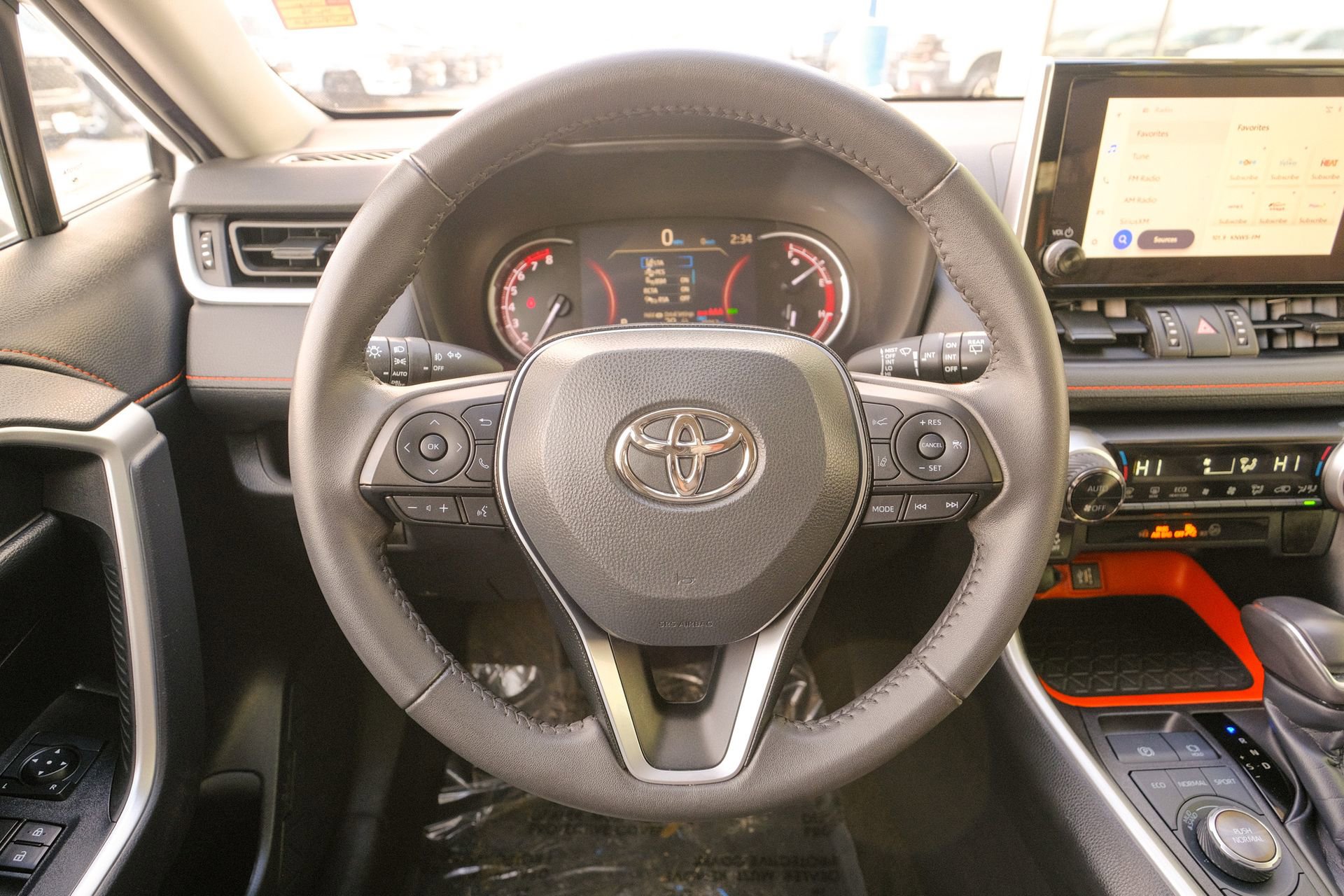 Used 2024 Toyota RAV4 Adventure image 31