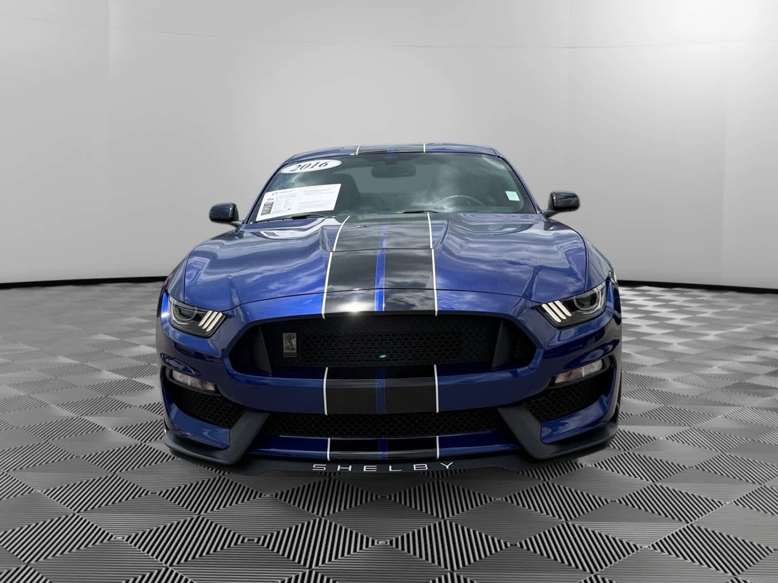 Used 2016 Ford Mustang Shelby GT350 w/ Track Package RWD image 8