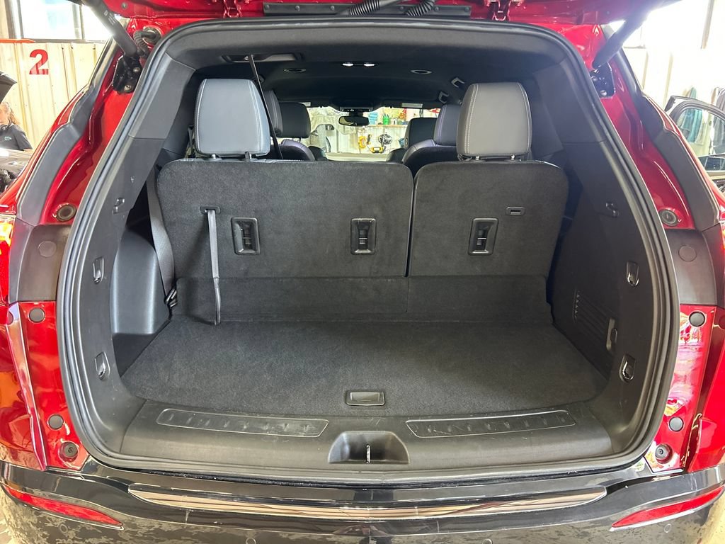 Used 2024 Buick Enclave Essence AWD/4WD image 22