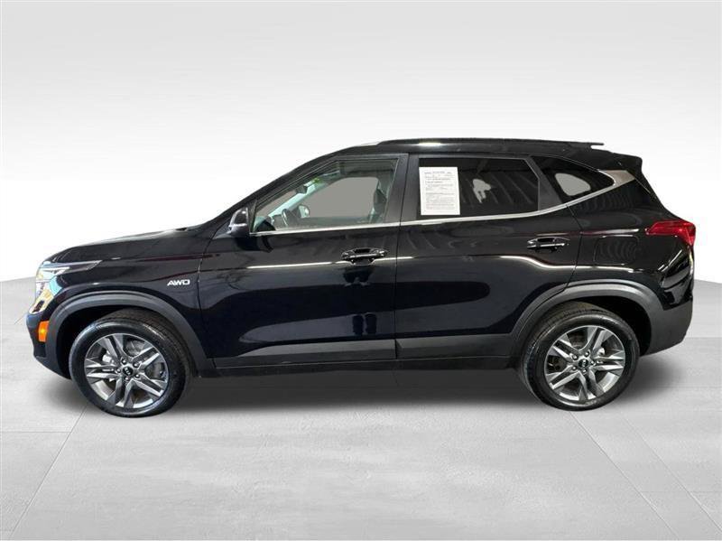 Used 2021 Kia Seltos S AWD/4WD image 8