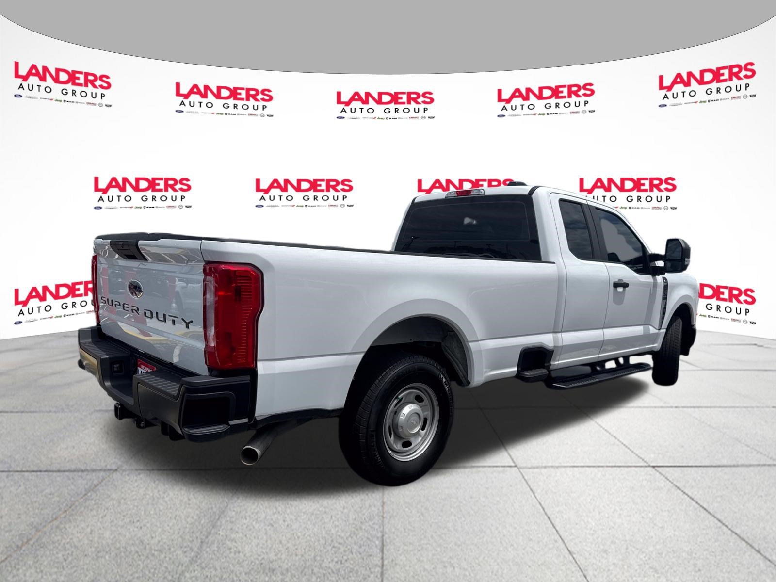Used 2024 Ford F250 XL w/ Camper Package RWD image 3