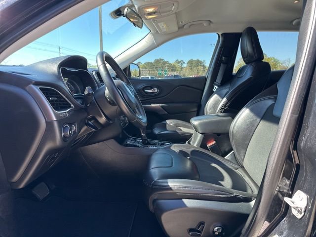 Used 2019 Jeep Cherokee Latitude Plus image 9