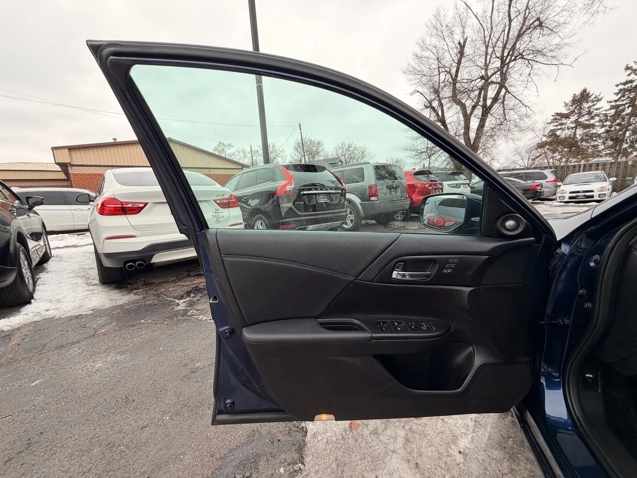 Used 2015 Honda Accord EX-L image 11