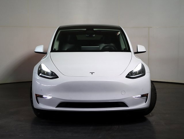 Used 2022 Tesla Model Y Performance image 9