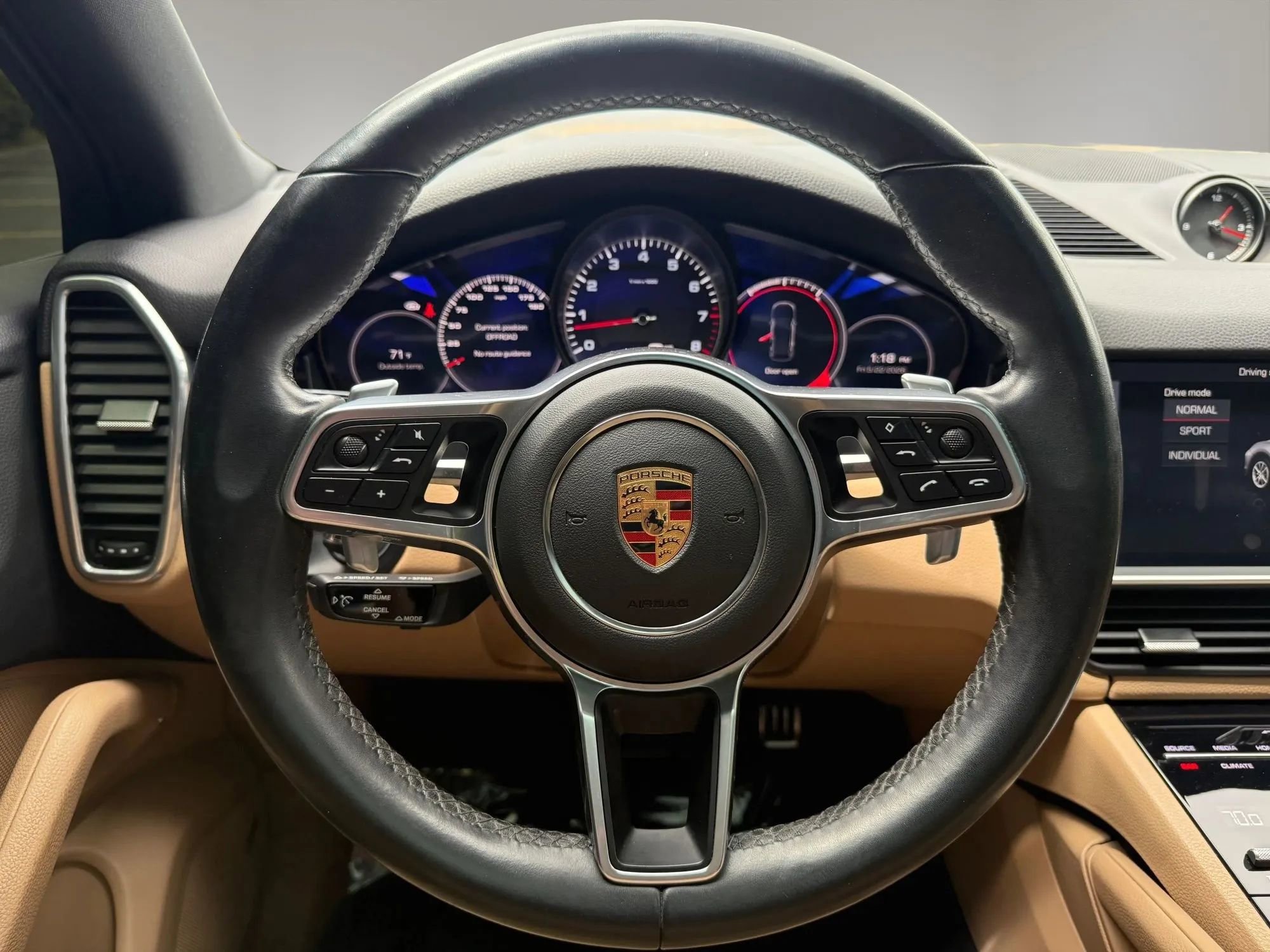 Used 2020 Porsche Cayenne S AWD/4WD image 21