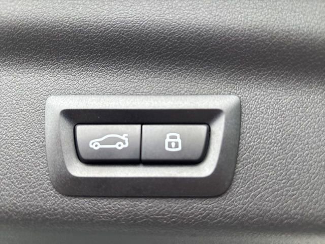 New 2025 BMW X1 xDrive28i w/ Technology Package image 8