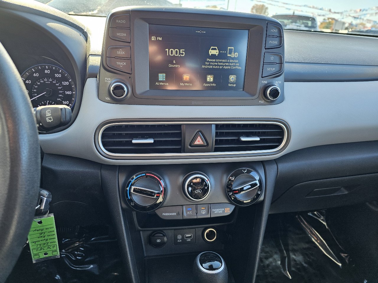 Used 2021 Hyundai Kona SE image 11