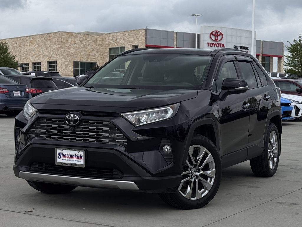 Used 2019 Toyota RAV4 Limited w/ Advanced Technology Package AWD/4WD image 2