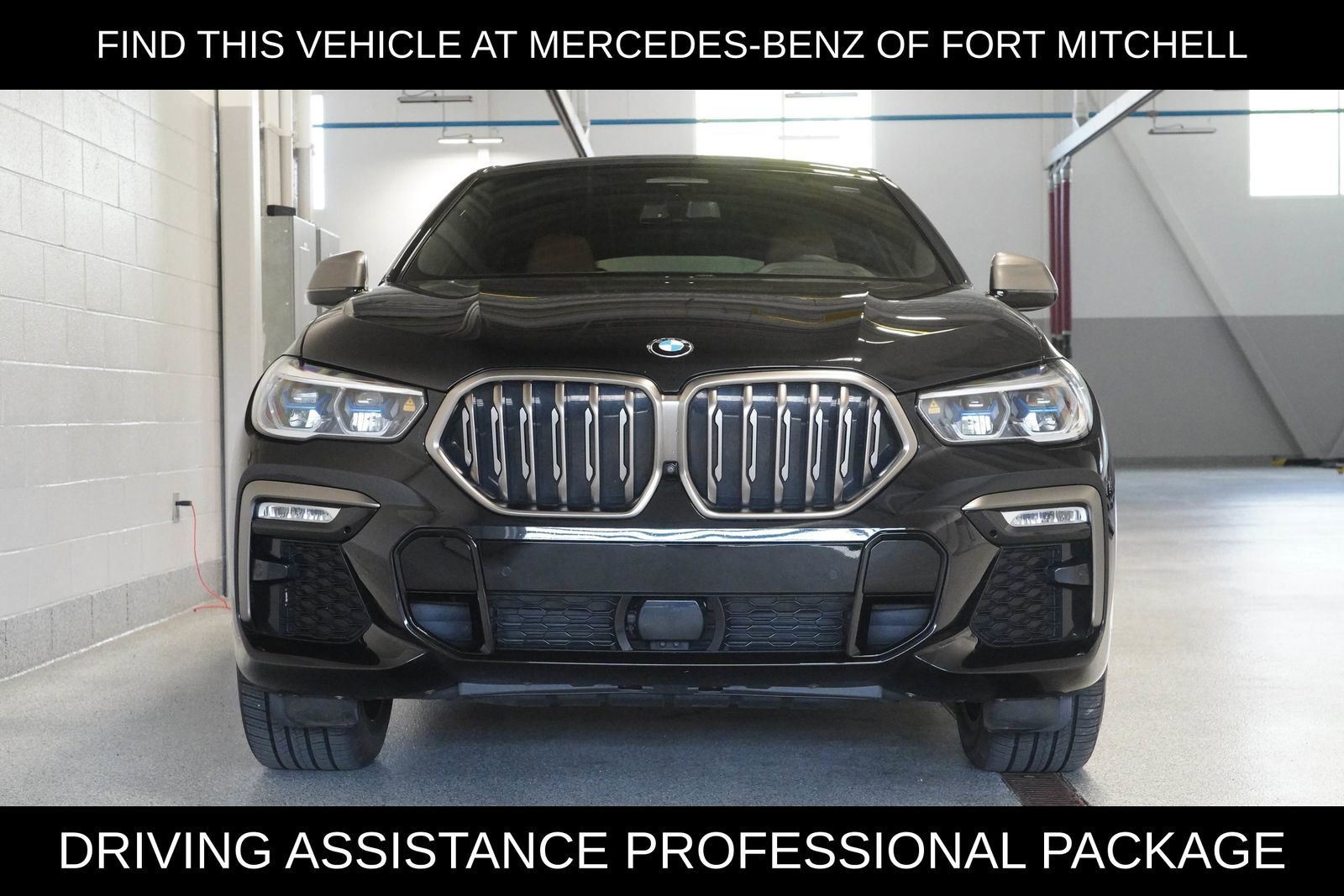 Used 2021 BMW X6 M50i w/ Executive Package image 2