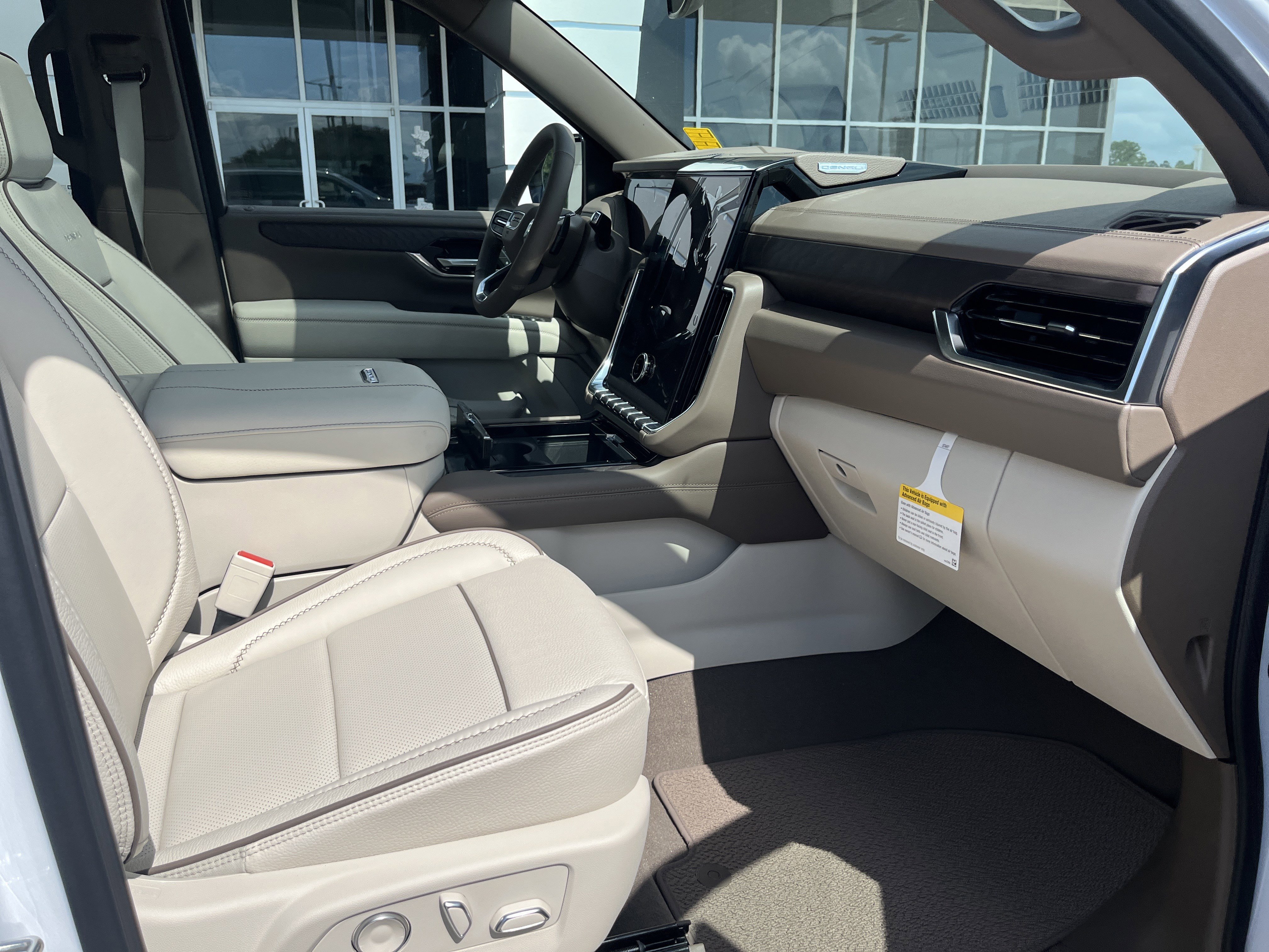 New 2026 GMC Yukon XL Denali w/ Sun & Power Step Package AWD/4WD image 18