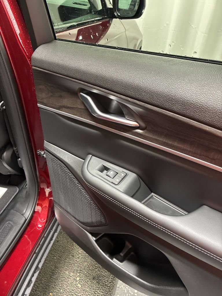 New 2025 Jeep Grand Cherokee Limited image 26